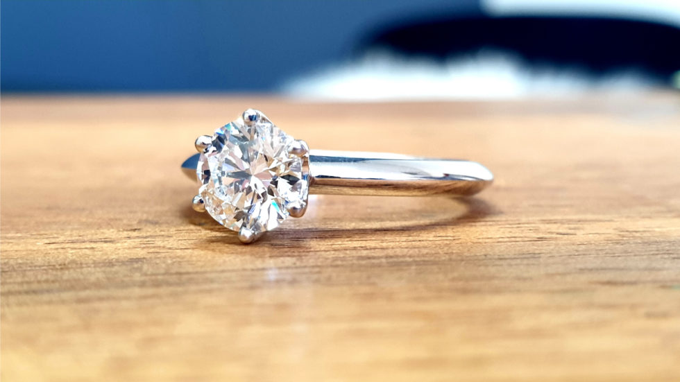 What Does A 10 000 Diamond Engagement Ring Look Like