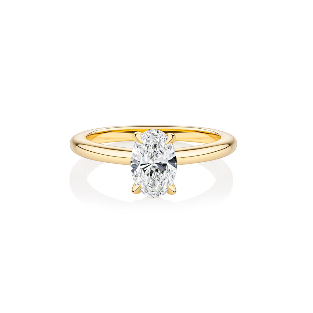 Waratah_4 Claw oval yellow gold solitaire front view