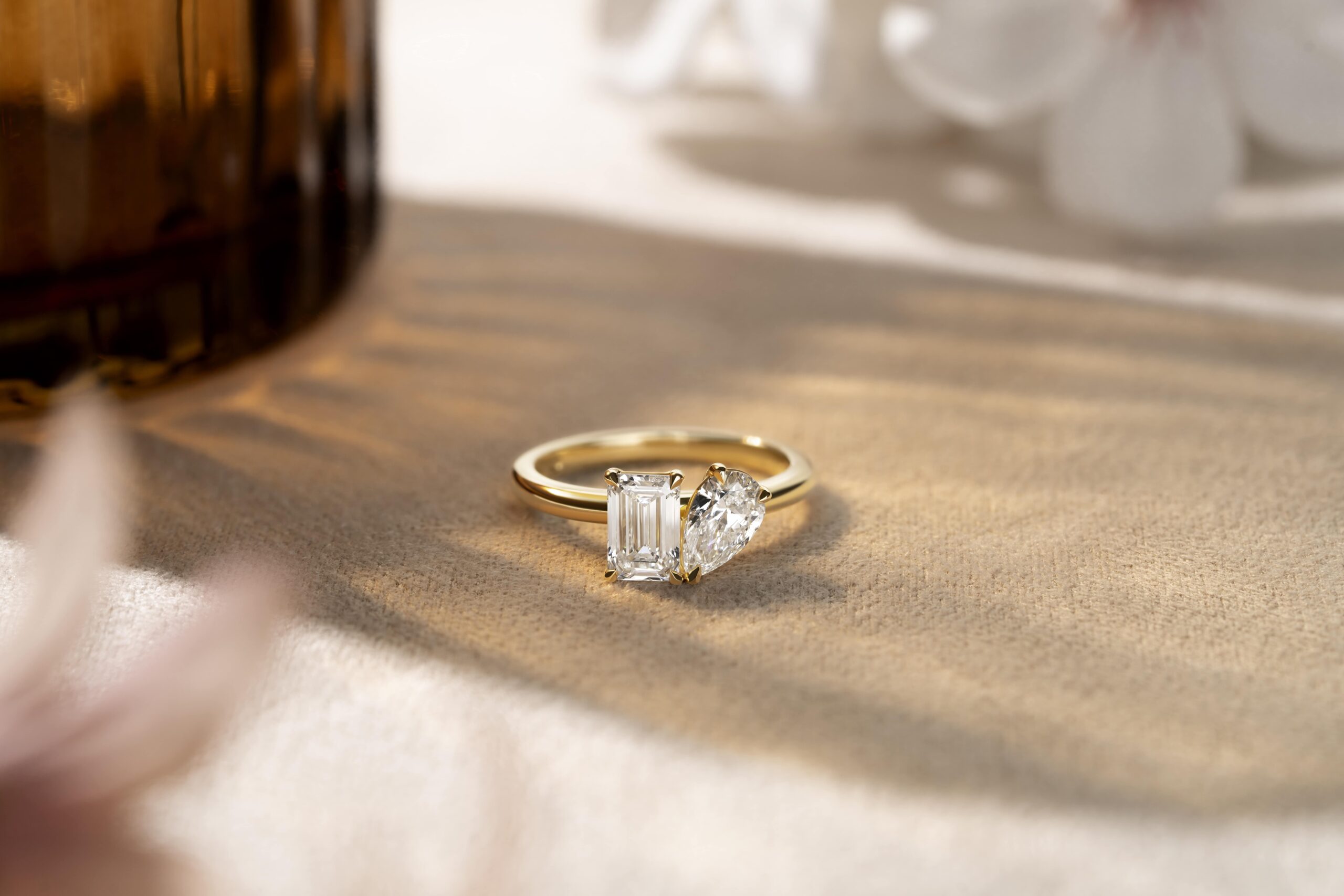 Toi Et Moi Waratah Hero Photo