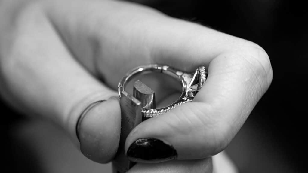 Diamondport engagement rings resizing