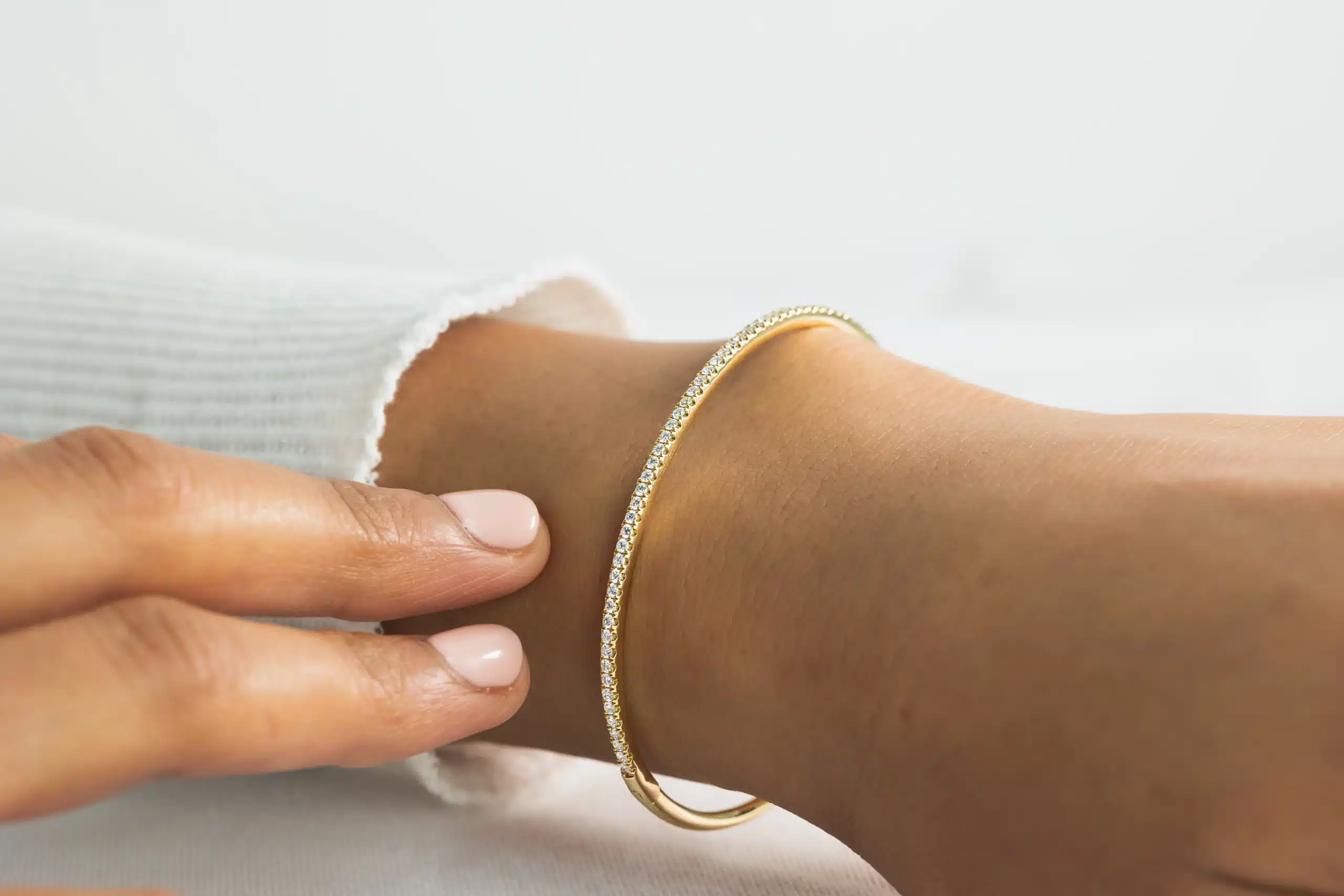 Yellow-gold-diamond-tennis-bracelet-diamondport-jewellers