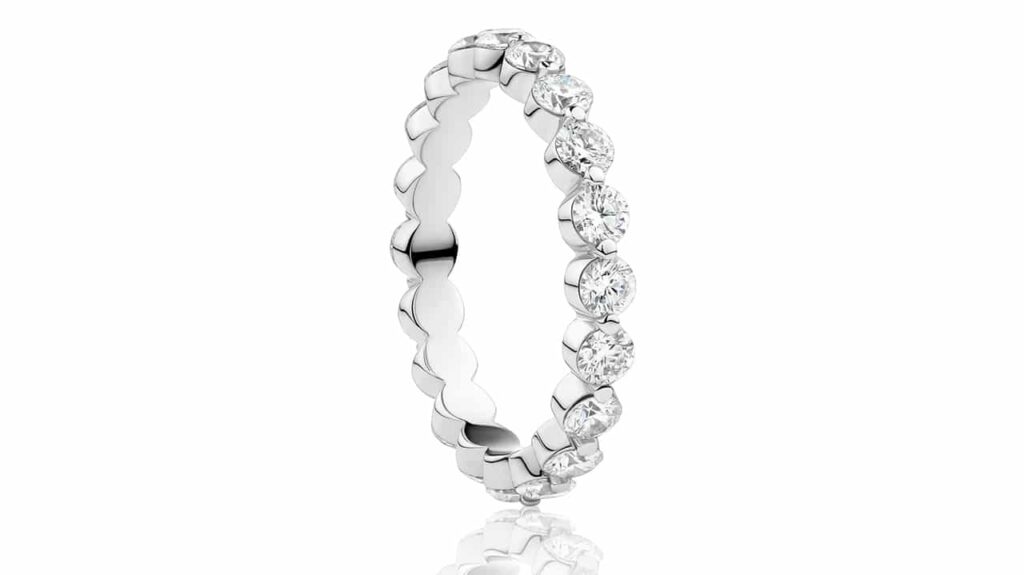 daydream-wedding-ring-up.jpg