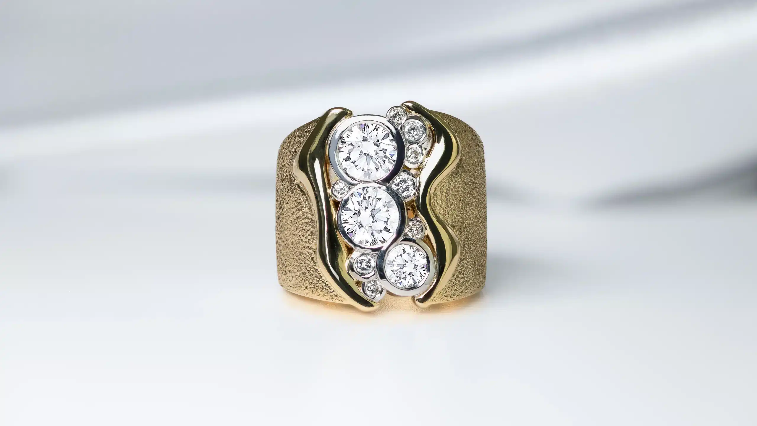 Signet-ring-yellow-gold-diamond-dress-ring