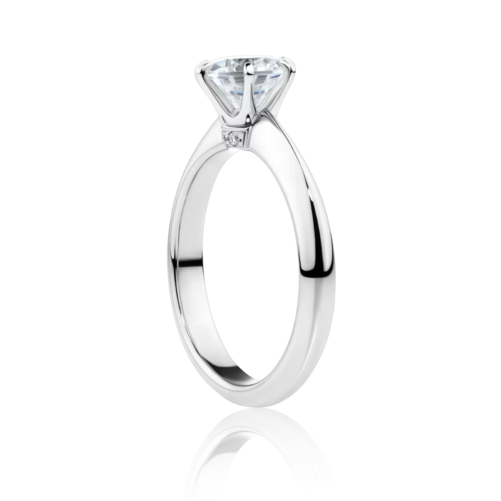 Honey-myrtle-side-platinum-round-cut-6-claw-diamond-engagement-ring