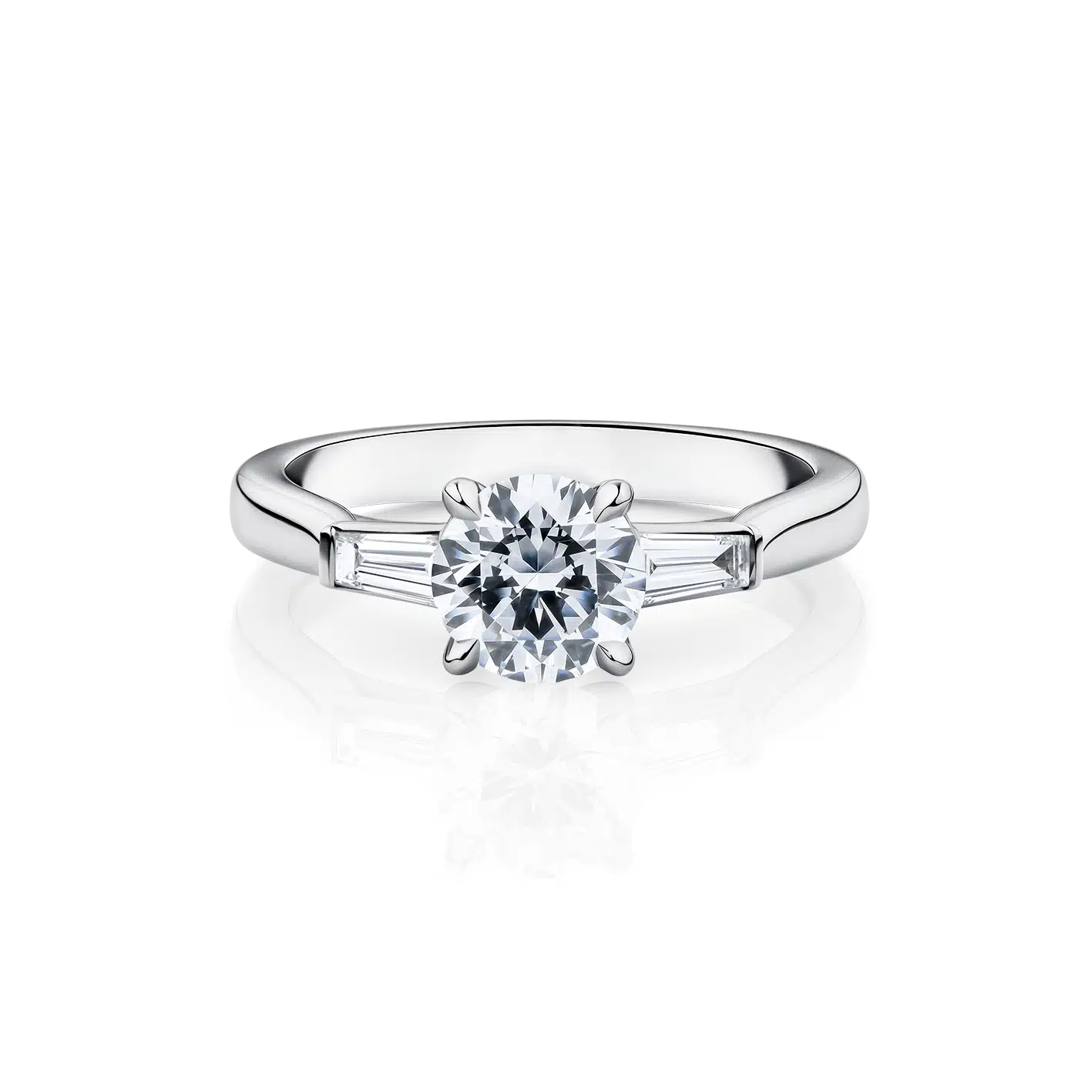 Cyperus-White-Gold-Trilogy-Round-Diamond-Engagement-Ring