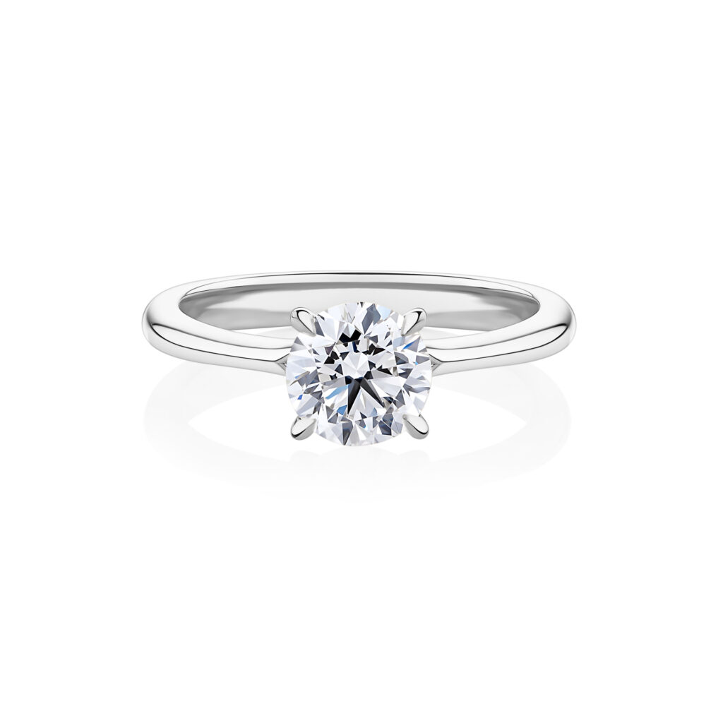 Serotiny front view white gold diamond ring