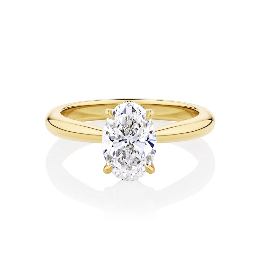 Gardenia Oval Hidden halo yellow gold