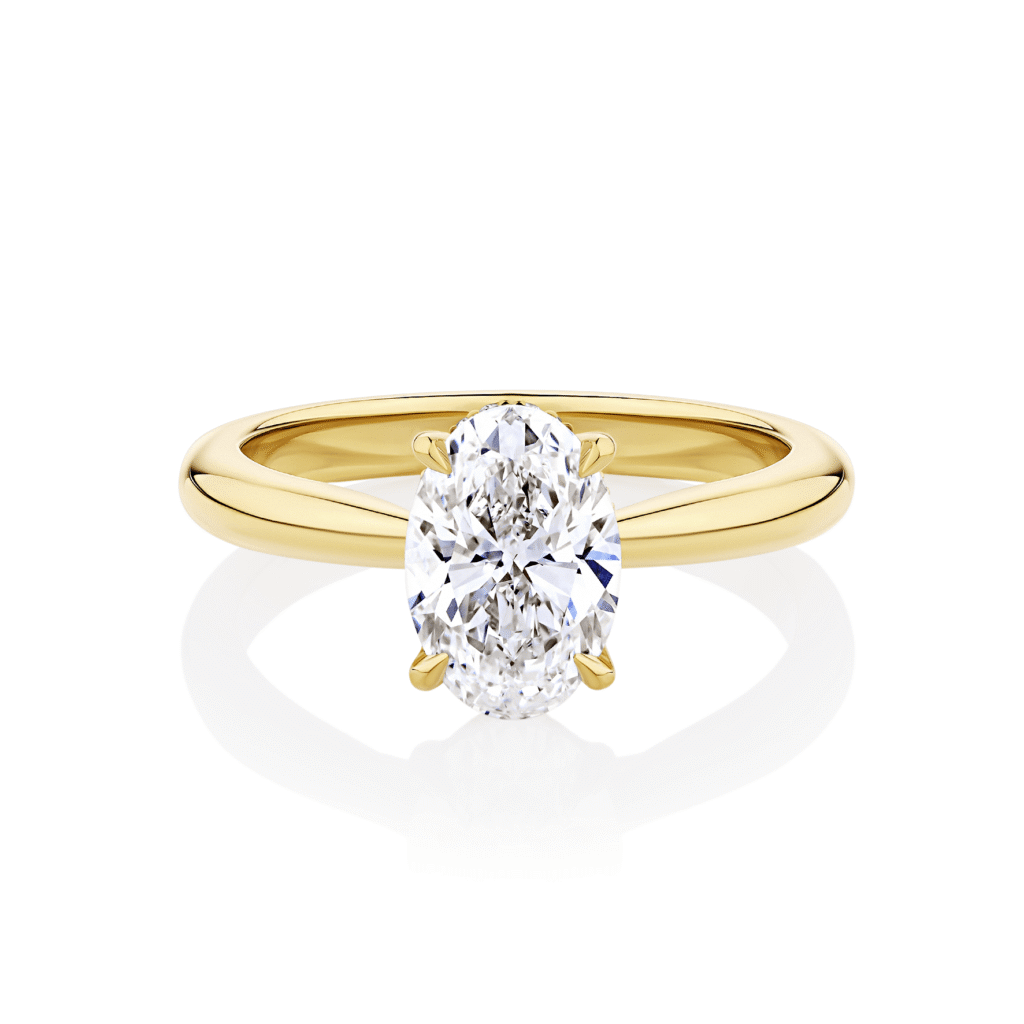 Gardenia Oval Hidden halo yellow gold