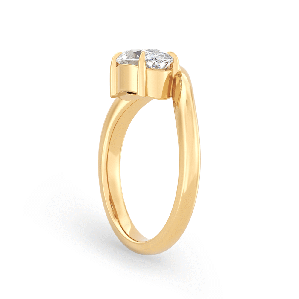 Lomandra Oval Yellow Gold