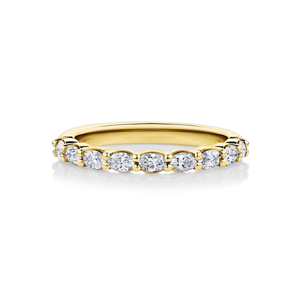 Petite Daydream Oval yellow gold