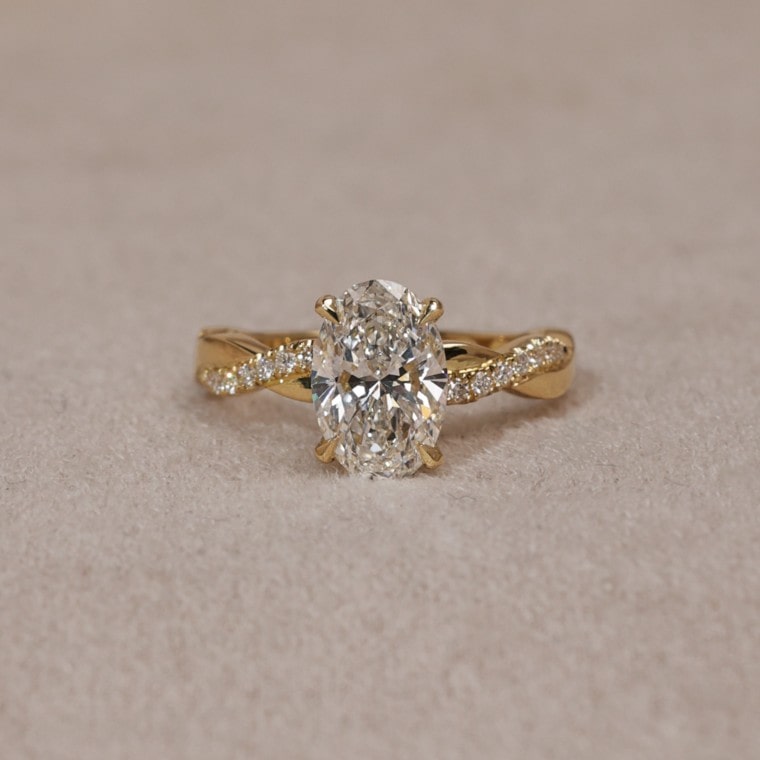 Twisted Diamond Band Yellow Gold Ring